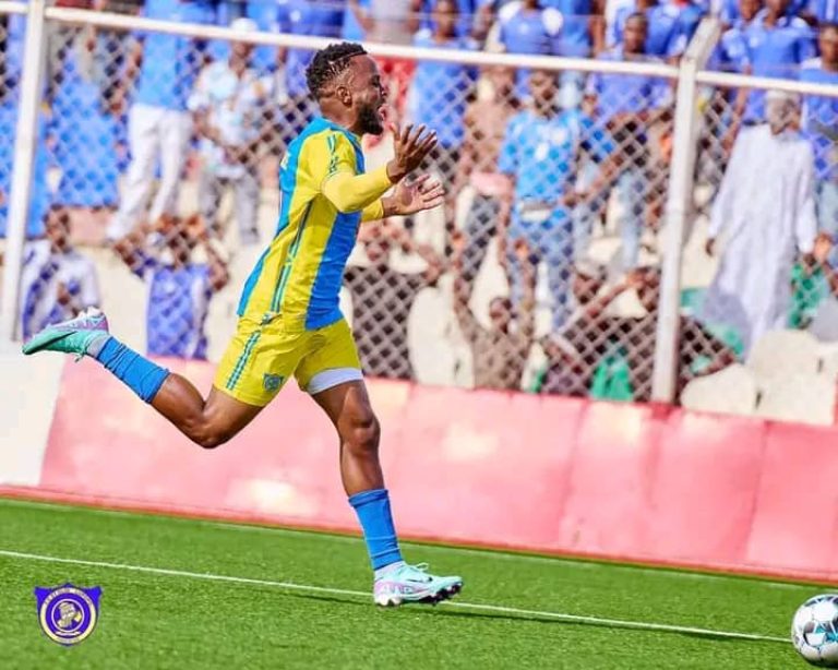 CS Don Bosco AS Dauphin Noir