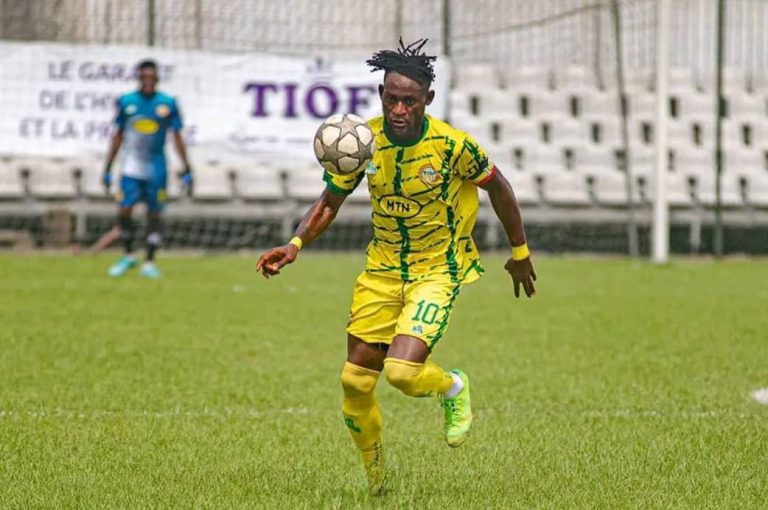 Victoria United John Bosco Nchindo Elite One du Cameroun