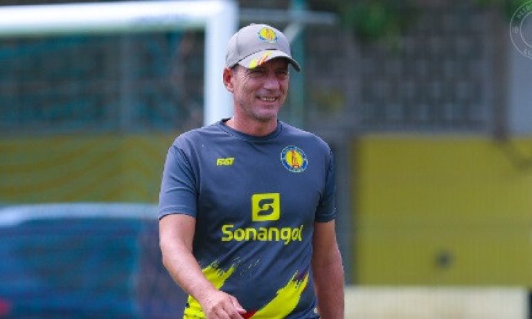 Alexandre Santos Petro de Luanda